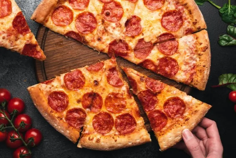 How Long is Pepperoni Pizza Good for in the Fridge? Food Tips
